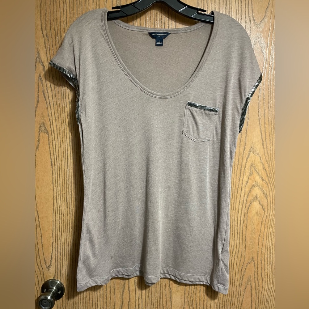 Banana Republic Tee in Taupe with Short Sleeves and Beaded Details